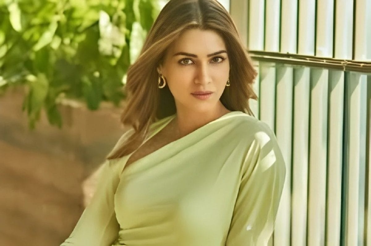 Kriti Sanon discussing Bollywood struggles as an outsider