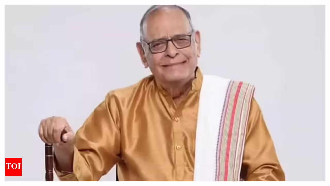 Achyut Potdar iconic Bollywood actor tribute