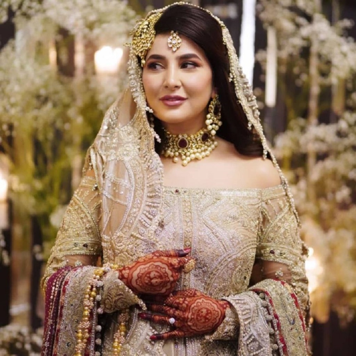 Areeba Habib stunning in silver-maroon bridal outfit at her star-studded Shendi in Karachi