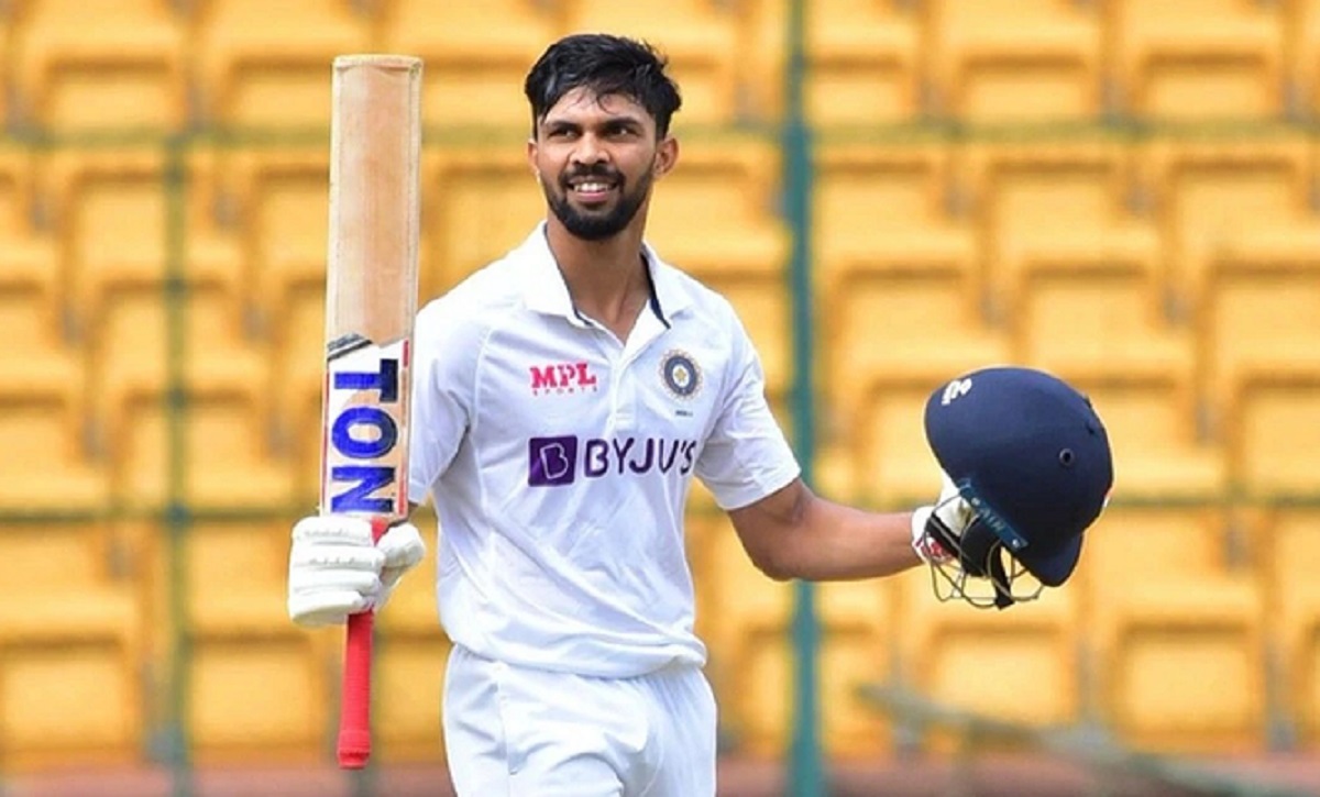 Ruturaj Gaikwad celebrates his 184-run innings in the Duleep Trophy semi-final.