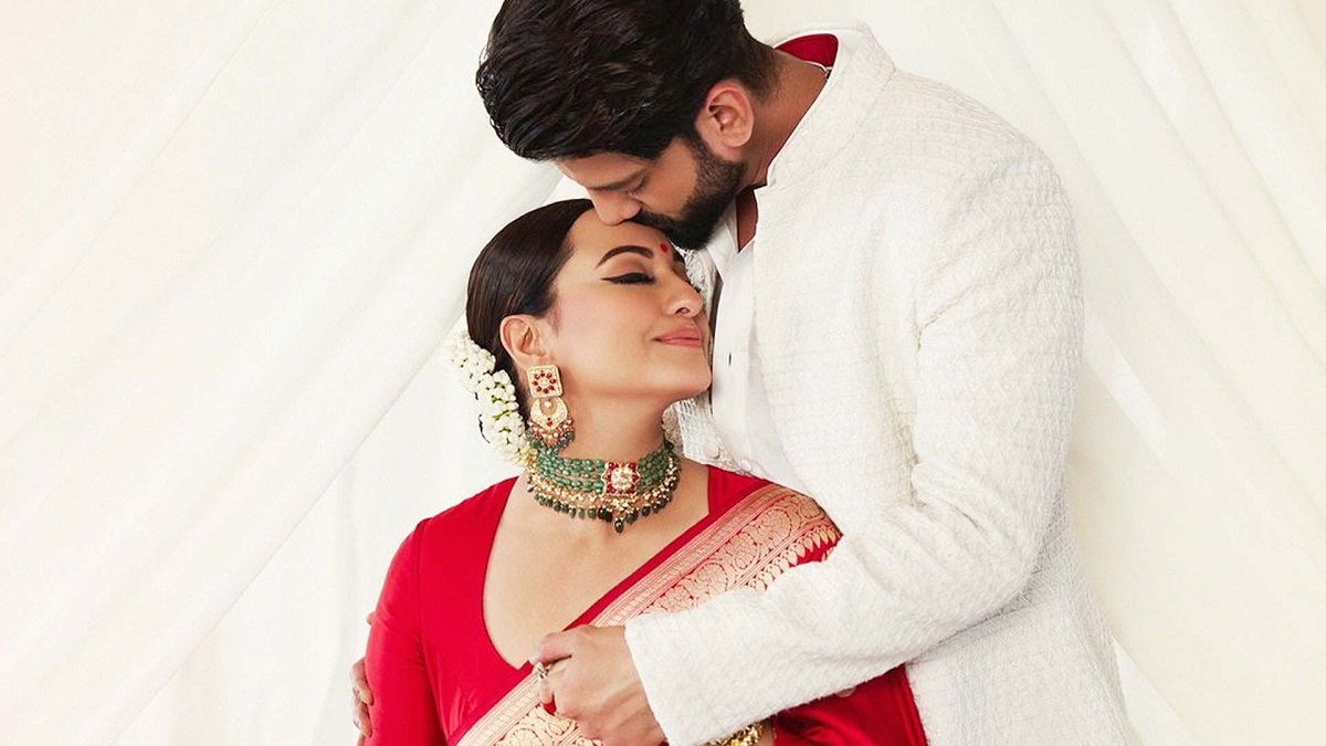 Sonakshi Sinha and Zaheer Iqbal at their wedding reception