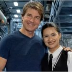 Avneet Kaur meeting Tom Cruise at London Mission Impossible premiere