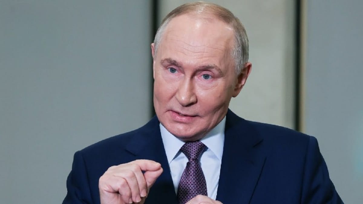 Vladimir Putin defiant after U.S. sanctions hit Russian oil companies Rosneft and Lukoil over Ukraine war in 2025