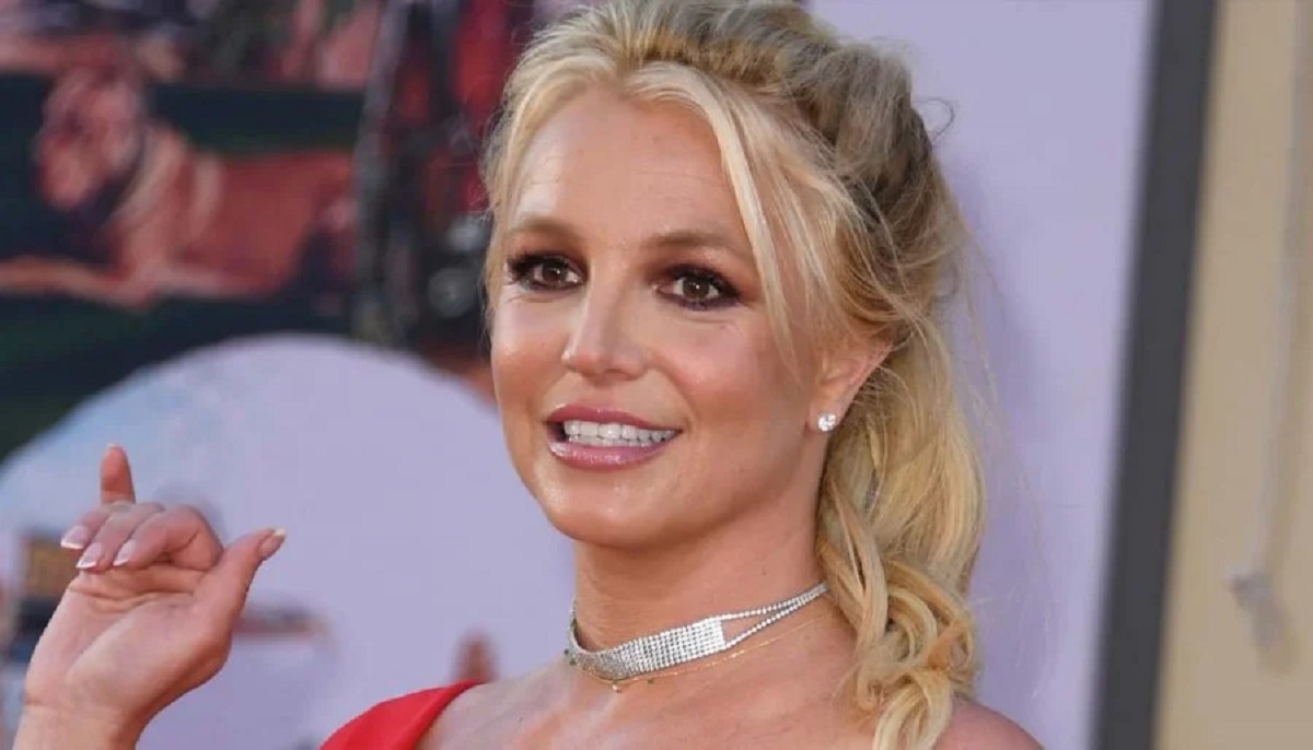 Britney Spears Christmas post sparks family drama