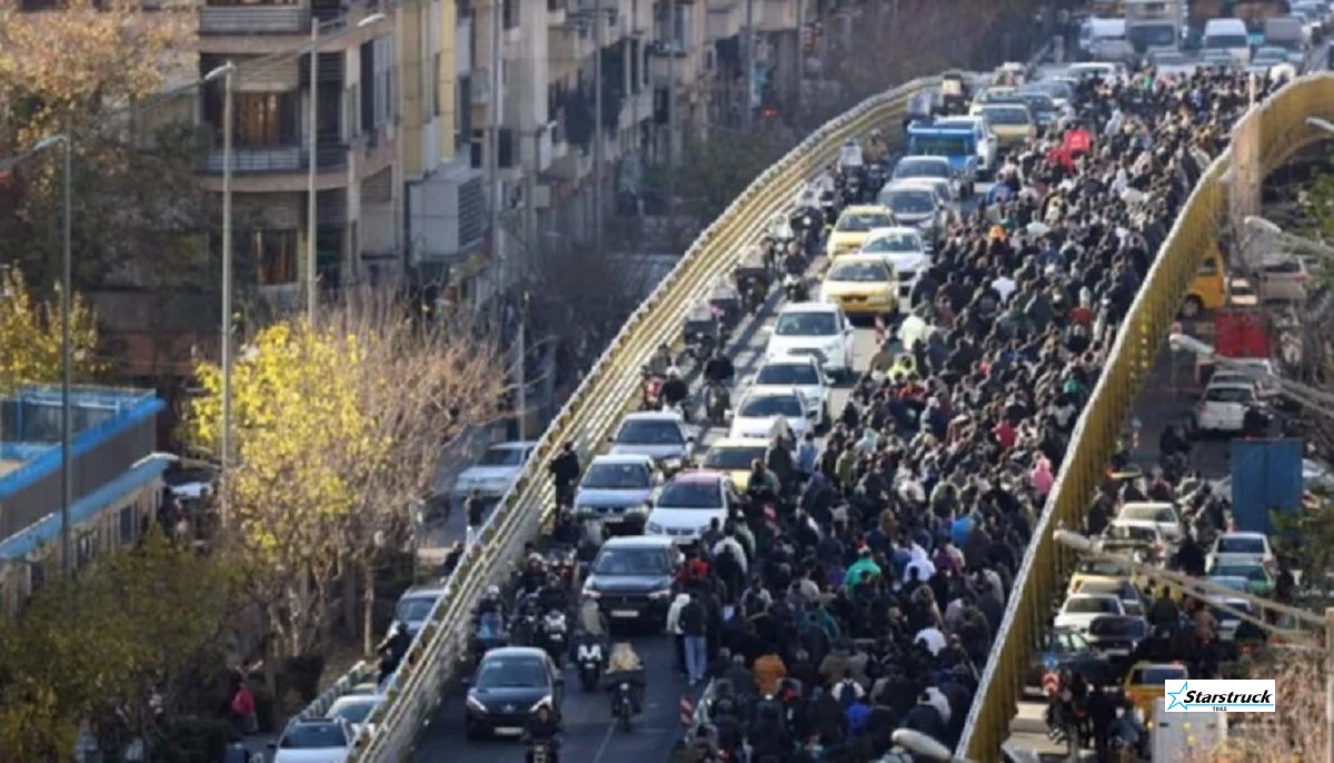 Iran currency protest in Tehran as rial hits record low