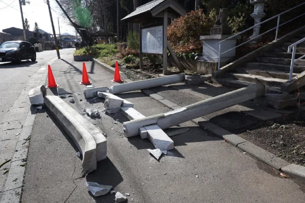 Japan Earthquake Triggers Tsunami Advisory as 6.7 Magnitude Quake Jolts Northeast Japan Earthquake Triggers Tsunami Advisory as 6.7 Magnitude Quake Jolts Northeast