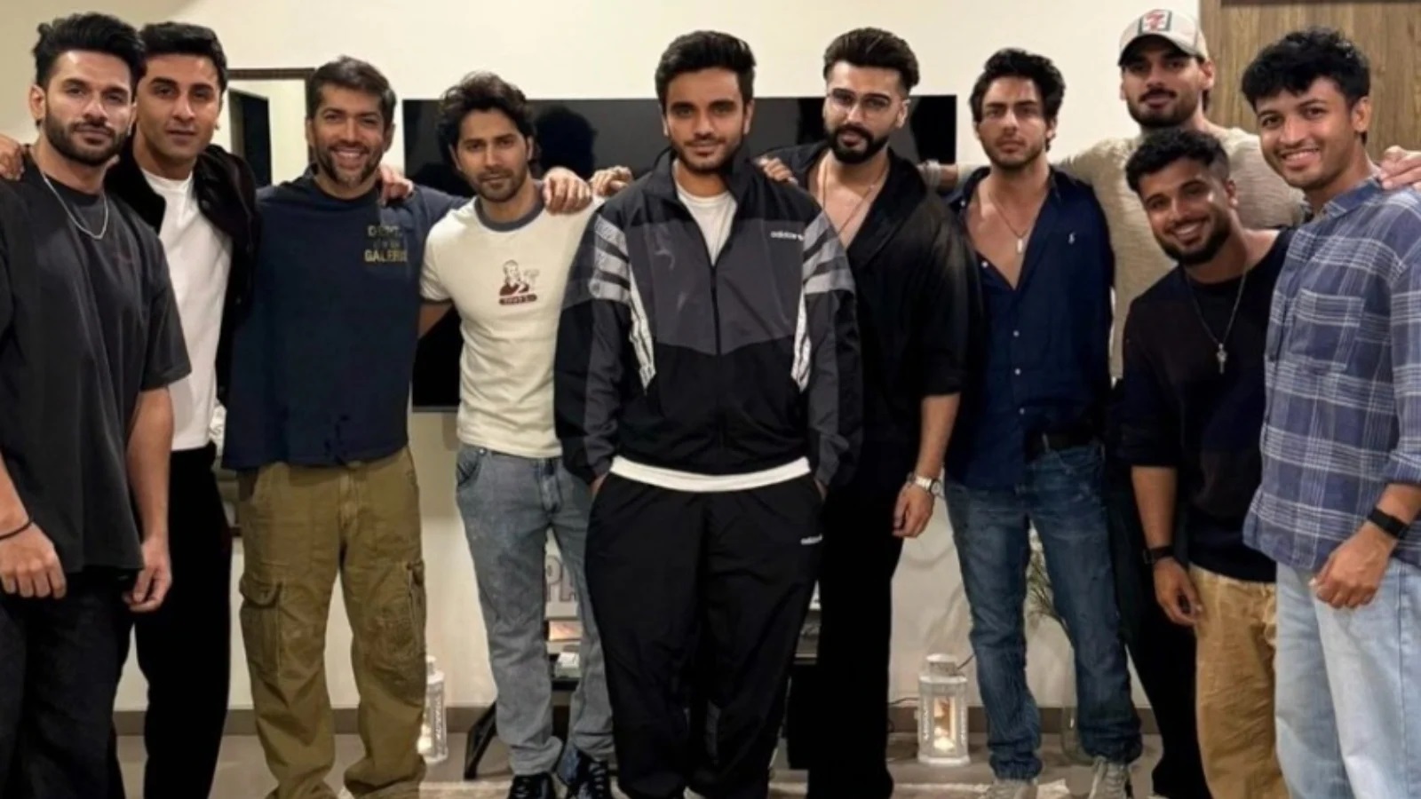 Ranbir Kapoor at star-studded birthday bash with Aryan Khan and Varun Dhawan