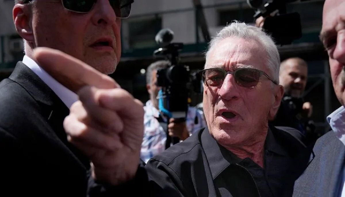 Robert De Niro Trump speech at No Kings protest