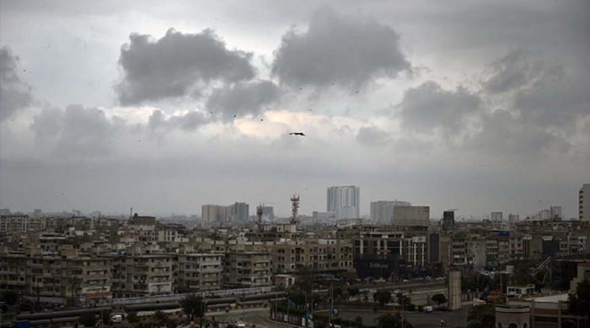 Karachi Weather Today: Heavy Rain & Thunderstorm — What’s Next?