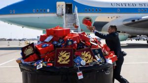 Air Force One Security Protocol Forces Donald Trump Delegation to Dump Chinese Gifts in Trash Bin — Why Did It Happen?