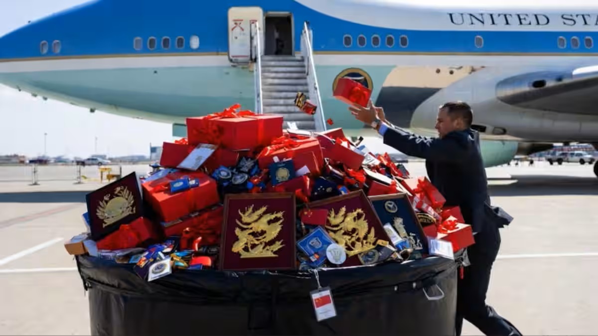 US President Donald Trump boarding the aircraft under the strict Air Force One security protocol.