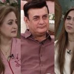 Host Nida Yasir sitting with actors Shahood Alvi, Leyla Zuberi, and Fahima Awan during a television broadcast.