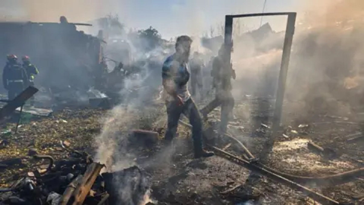 Damage in Ukraine following Russian strikes amid uncertainty over Trump's proposed energy ceasefire.